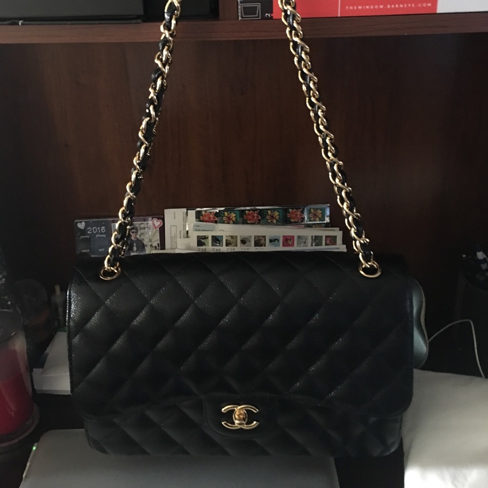 Chanel jumbo carviar